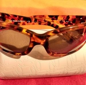 Dolce & gabbana tortoise shell sunglasses